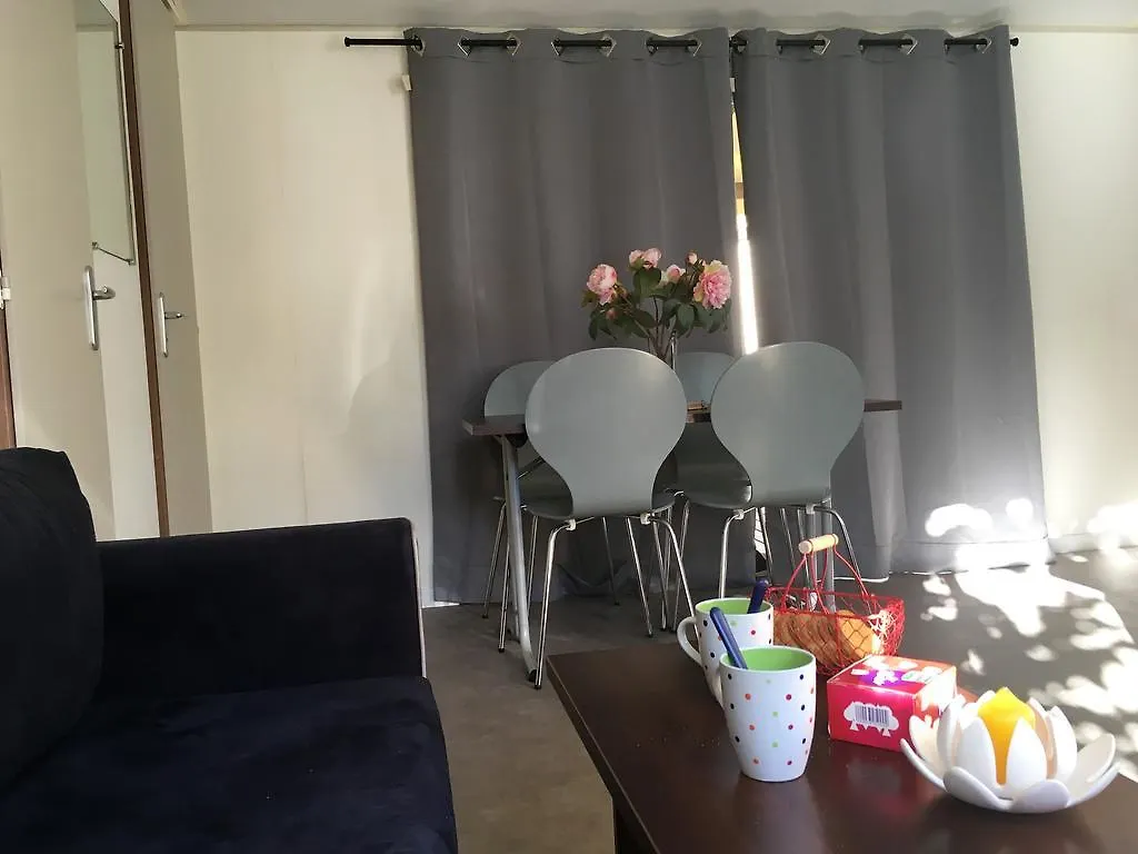 Rent Paradise Гримо
