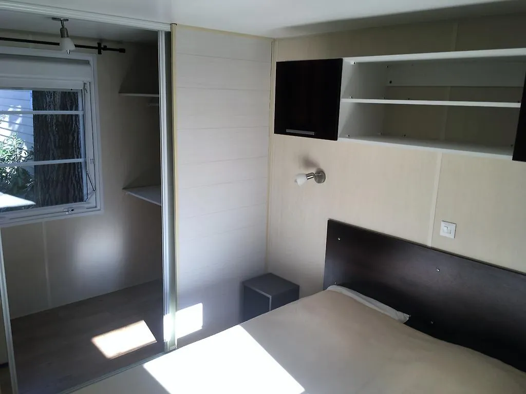 Rent Paradise Grimaud 0*,