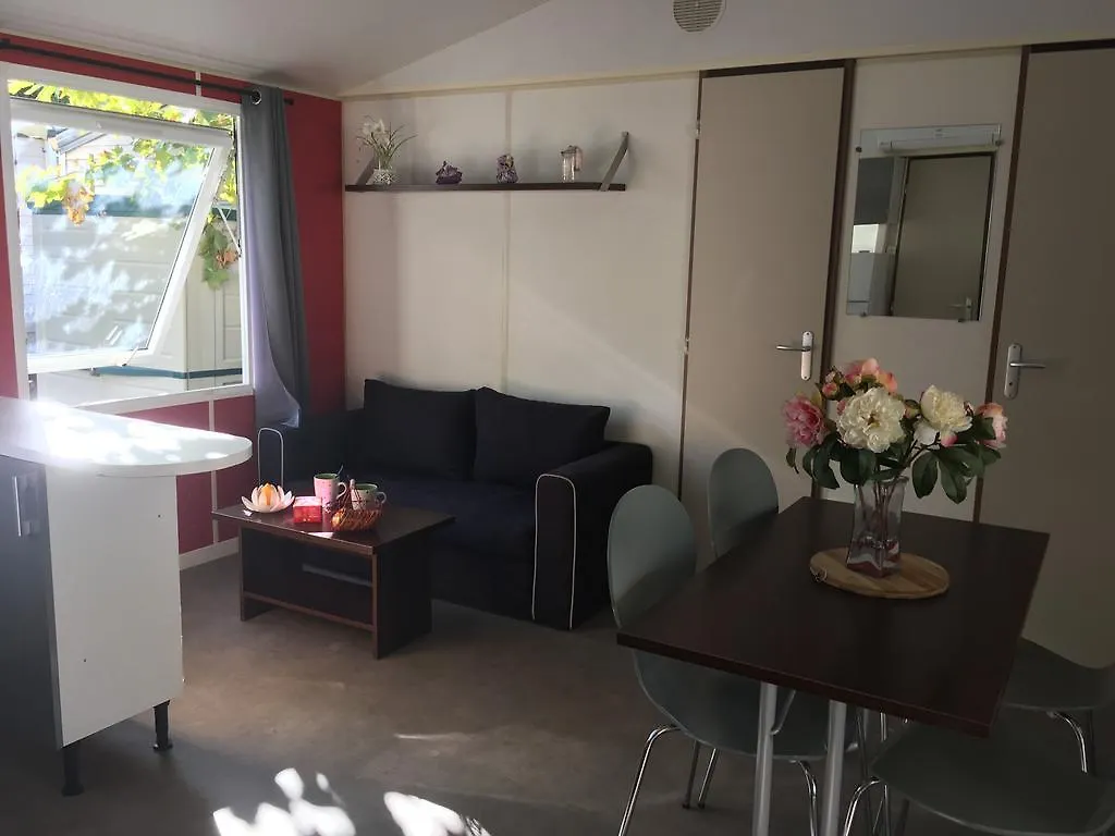 Rent Paradise Grimaud 0*,